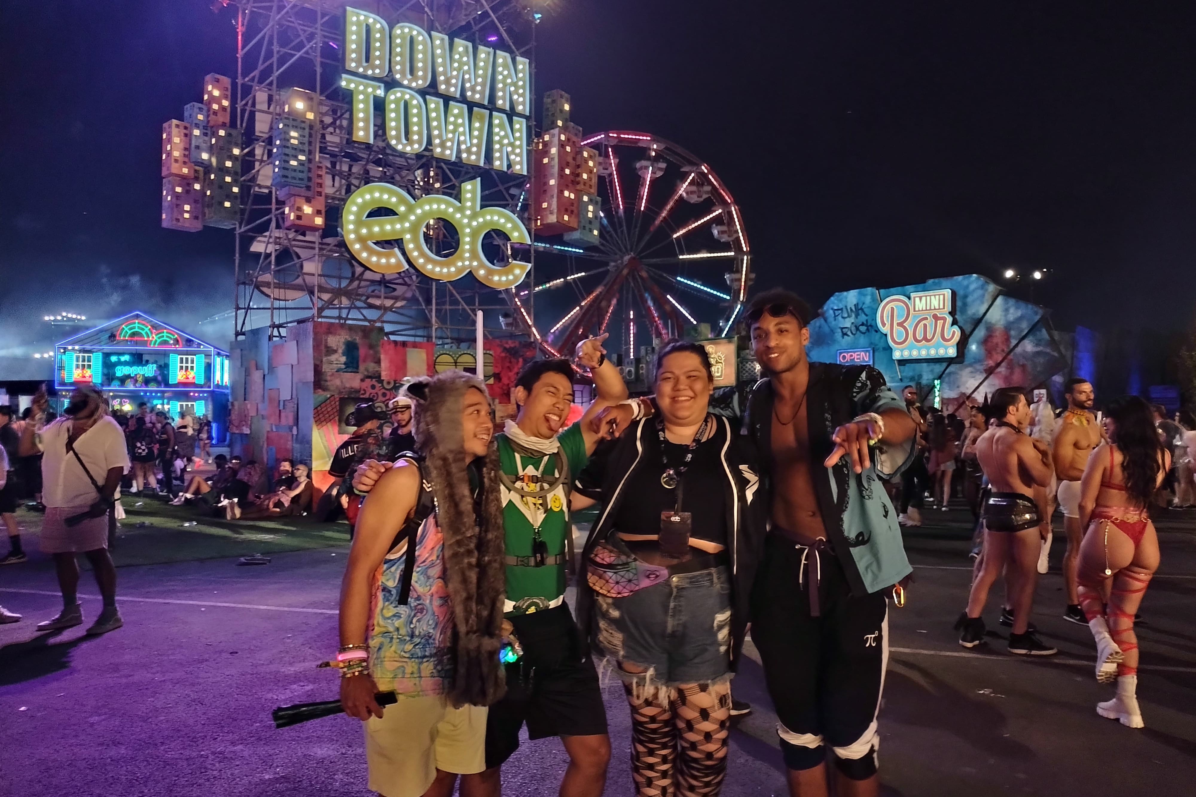 edc las vegas 2022 family photo