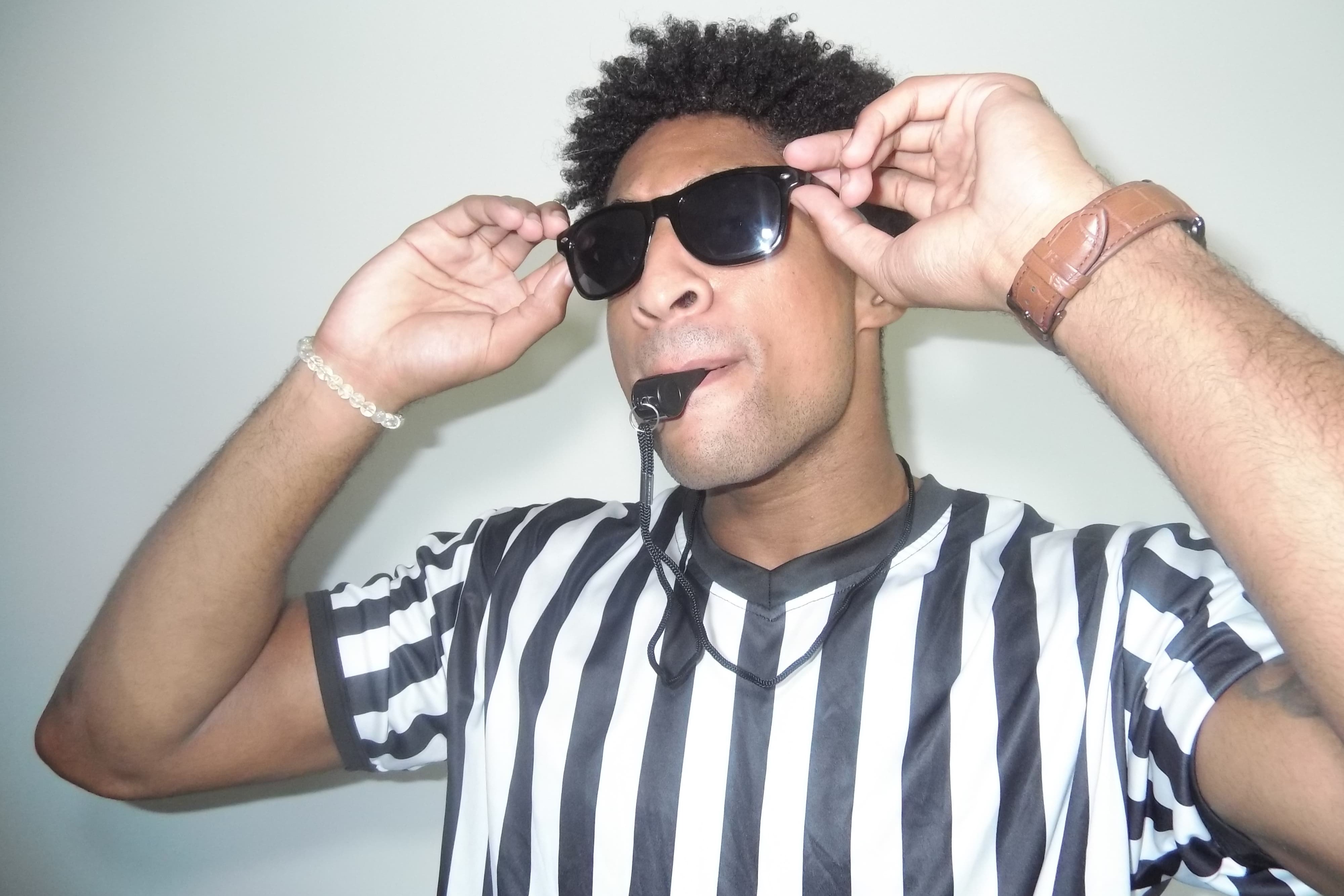 mike referee costume 3